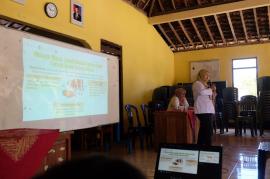 Mahasiswa KKN-T IPB University Gelar Penyuluhan dan Demonstrasi Pembuatan Mineral Block Bersama UPT 